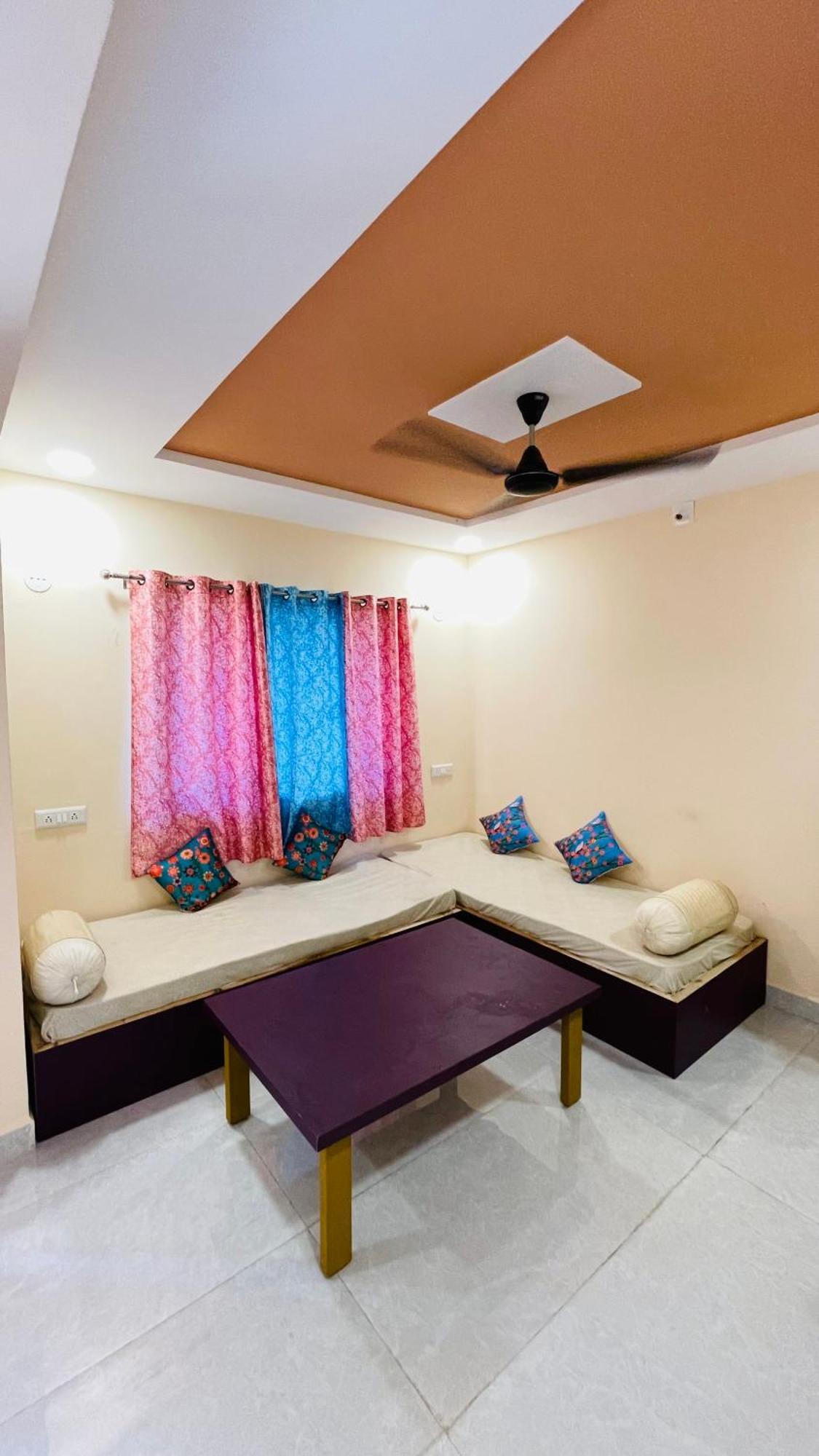 Devka House Hotel ดามัน ภายนอก รูปภาพ
